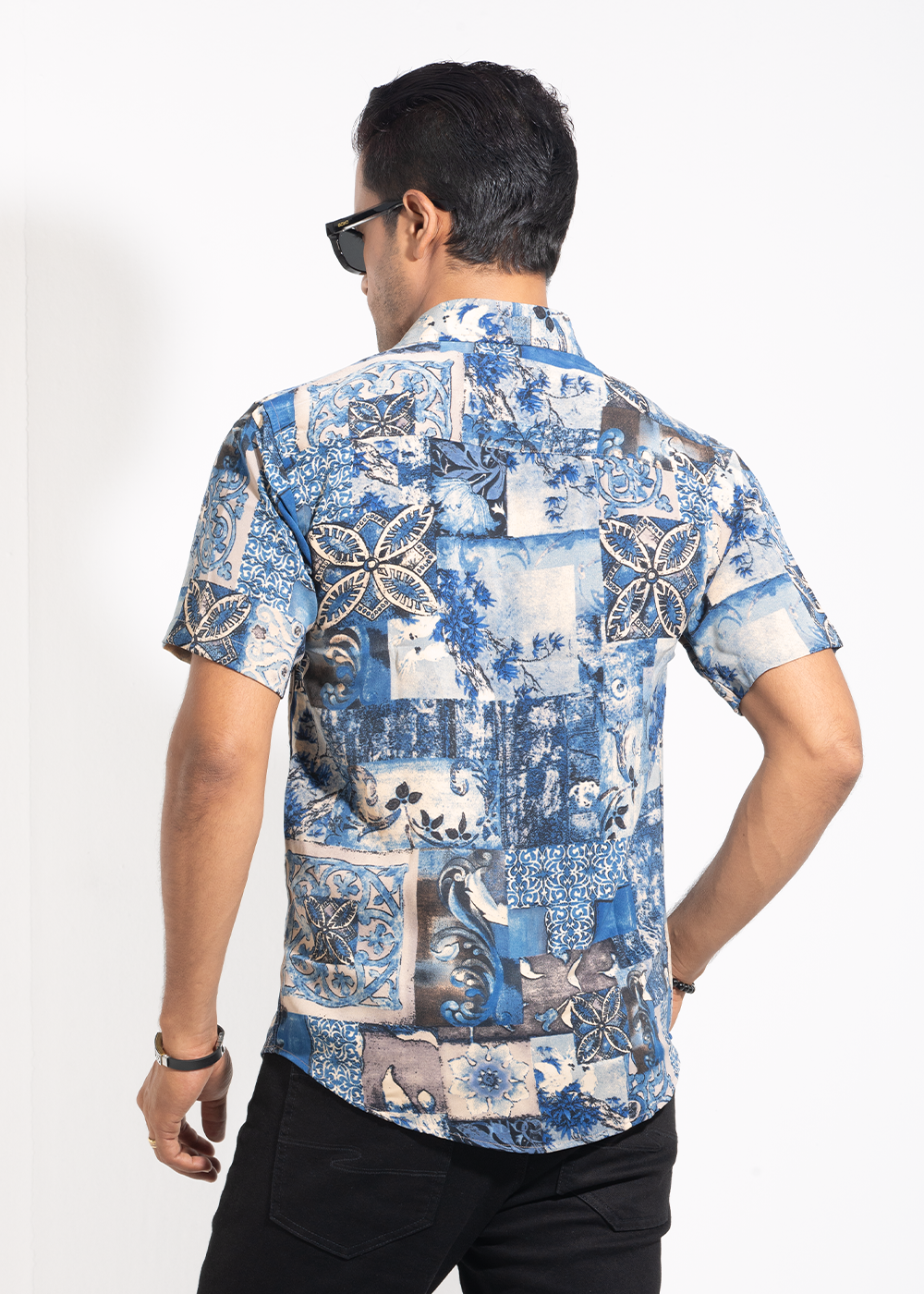 Stylish Blue Art Print Casual Shirt